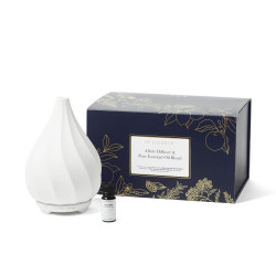 In Essence-Allure Diffuser & Pure Essential Oil Blend Gift Set (Christmas 2021)